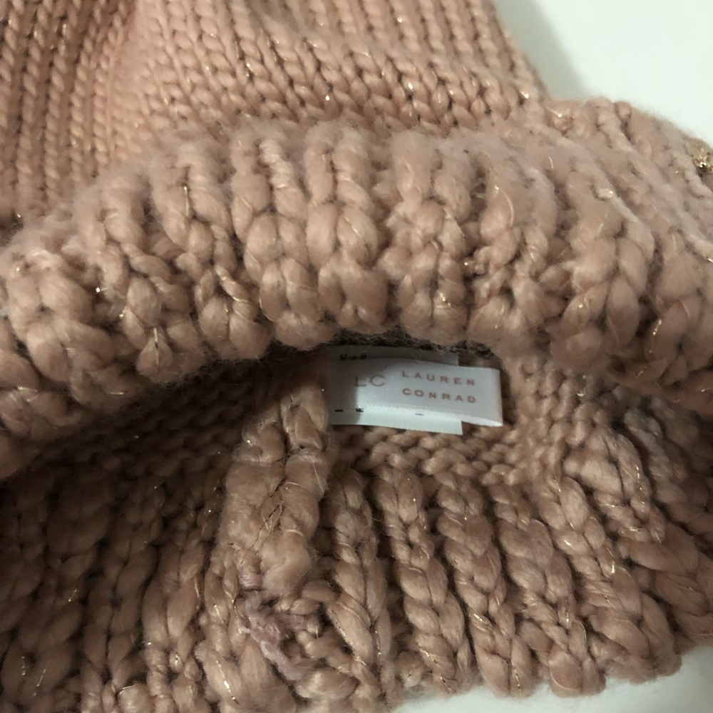 Lauren Conrad beanie